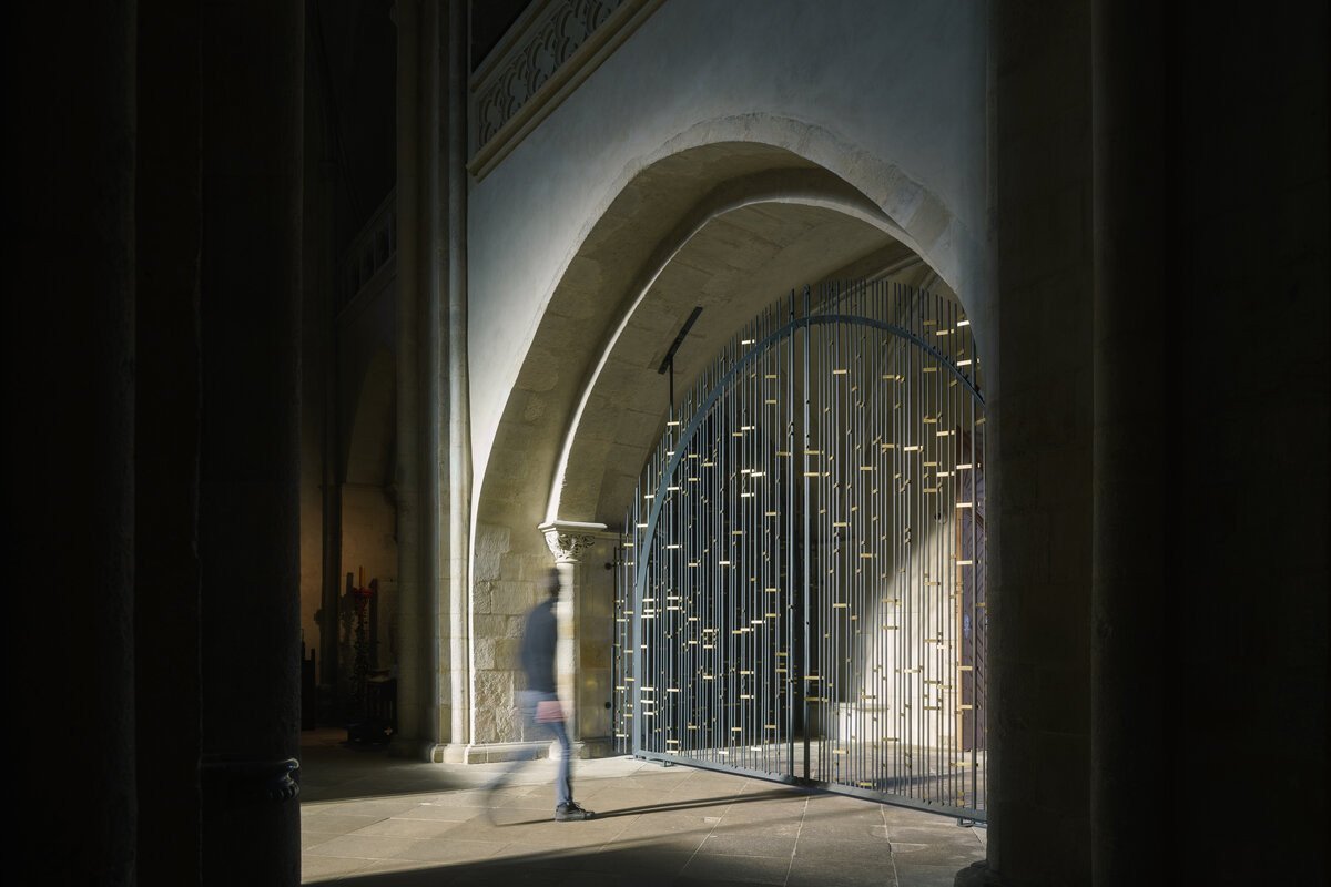 Svatováclavská mříž vstupu do chrámů sv. Bartoloměje v Kolíně - cena za architektonický design, drobnou architekturu a výtvarné dílo
v architektuře