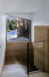 Ateliér Aranguren & Gallegos navrhl dům složený z "boxů". Nachází se nedaleko španělského Madridu a nabízí cenné výhledy na tamější baziliku.