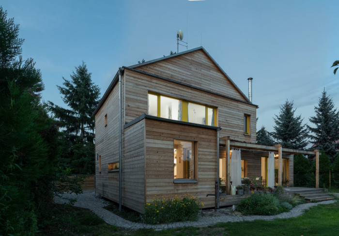 Rodinný dům v Hradišťku, XYLO Atelier / Jakub Loučka