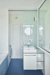 Maria Maninová (MAAT), Rekonstrukce bytu v Krči - Z původního 3+1 s koupelnou a samostatným wc je teď 3+kk se dvěma koupelnami