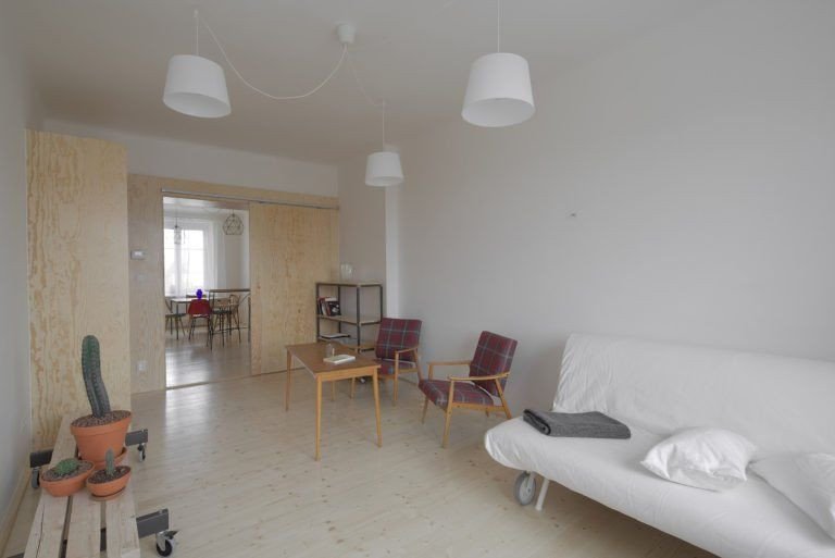 ArchitectureMADE, rekonstrukce plzeňského 1+1, interiér