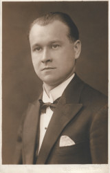 Karel Lhota, portrét.