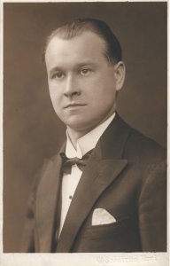Karel Lhota, portrét.