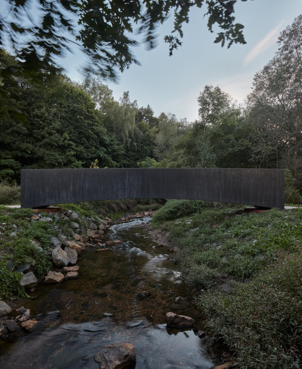 Lávka přes Dřetovický potok, Aoc architekti + Kloknerův ústav ČVUT v Praze (Ondřej Císler a Petr Tej)