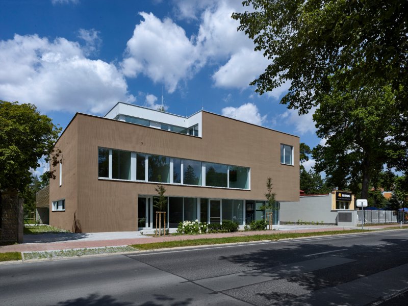 Bytový dům Klánovické Atrium, VYŠEHRAD atelier / Pavel Marek, Zdeněk Rychtařík, Martin Šafránek, Jiří Smolík, Vojtěch Lstibůrek