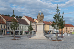 Rekonstrukce náměstí v Třebíči, Atelier RAW: Socha Cyrila a Metoděje