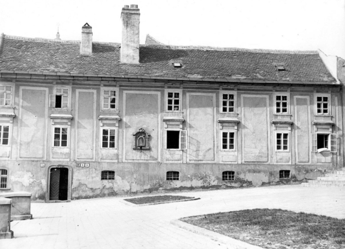 Původní stav