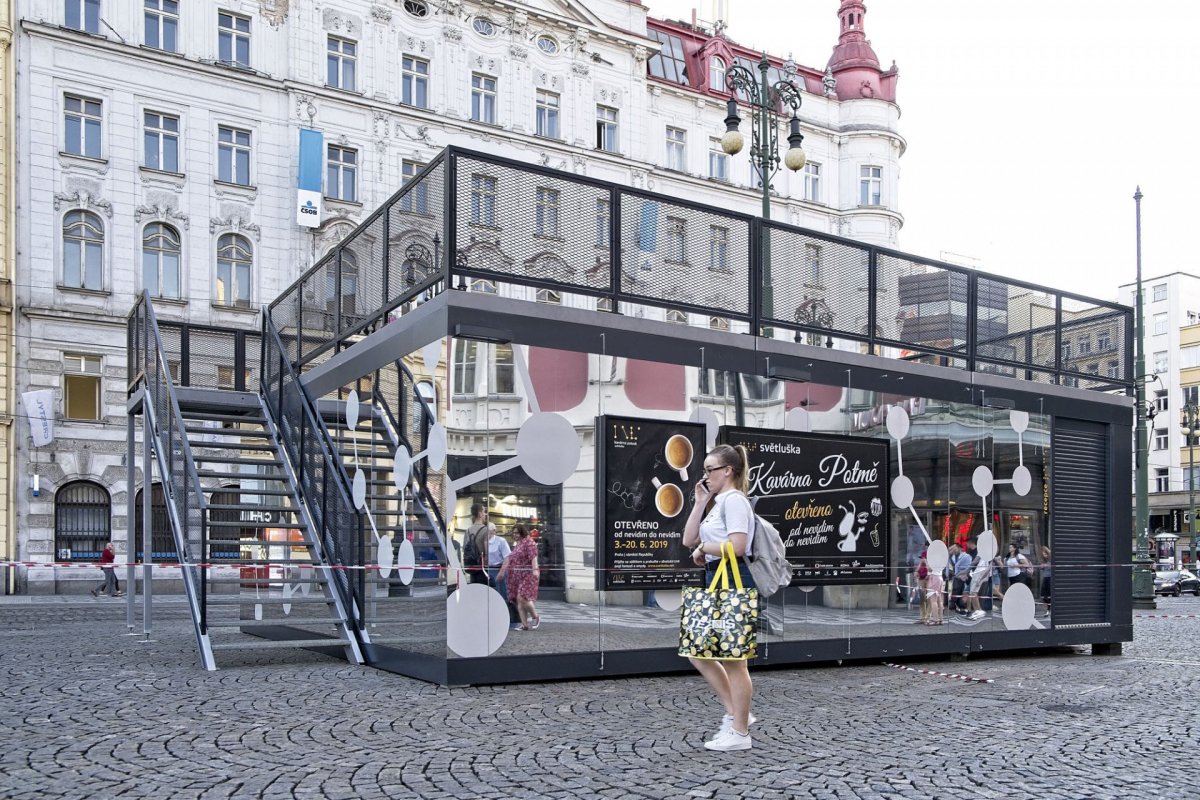Kavárna POTMĚ, Praha.