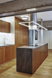 Rekonstrukce panelového bytu od studia Klára Makovcová Architects