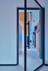 Dentální klinika myTREEDK v Opavě, QARTA Architektura / David Wittassek