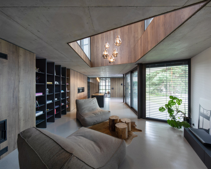 RD Barrandov, Dooom / Igor Bergmann, Ondřej Lukeš