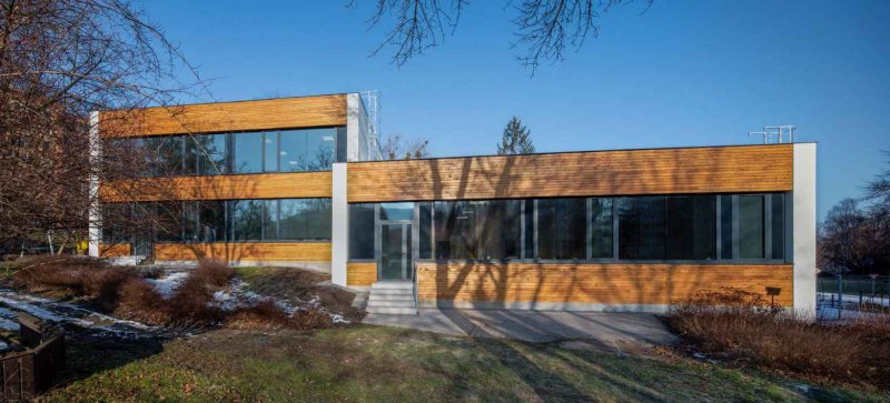 Rekonstrukce fasády MŠ Ignáce Šustaly v Kopřivnici od Kamil Mrva Architects