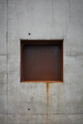 Dům za zdí, Mjölk architekti