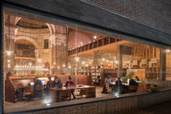 Dostavba kostela San Fernando v Madridu od José I. Linazasora