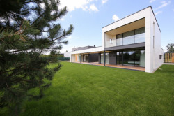 RD Cierna Voda, Atelier Molnár - Peráček s.r.o.