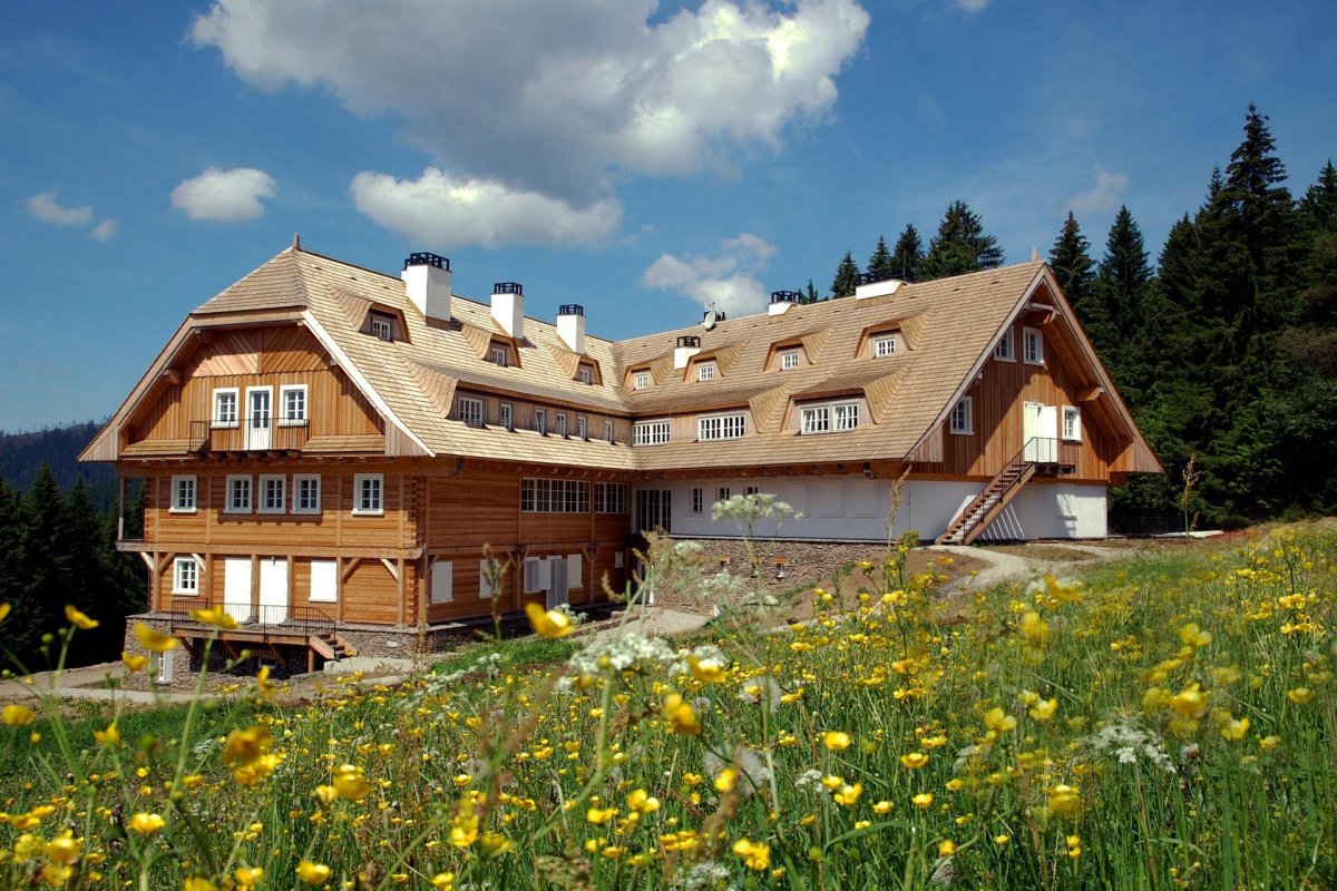 Apartmány Šumavský dvůr v Železné Rudě, Masák & Partner.