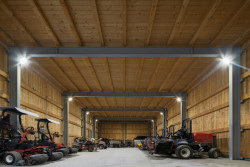 Zázemí údržby golfového rezortu v Ostravici pod Lysou horou od PAPOUSEK & SILHAN ARCHITECTS