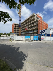 Fotografie z výstavby - dokončení hrubé stavby na jaře 2023