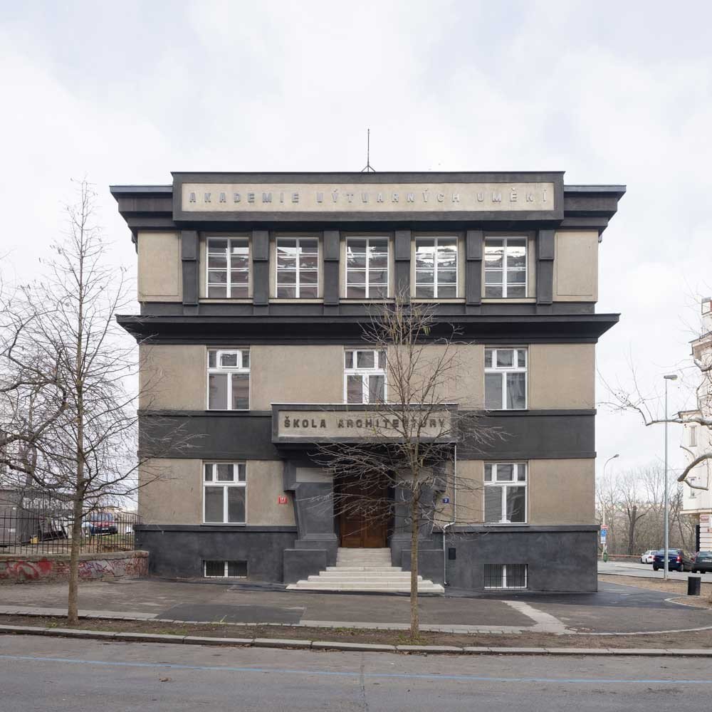Škola architektury AVU v Praze po rekonstrukci podle návrhu Marcely Steinbachové a ateliéru Skupina