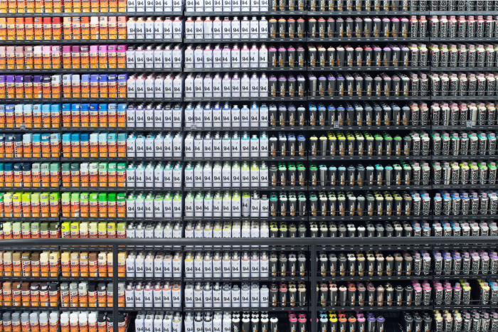 Graffneck Shop, 0,5 Studio