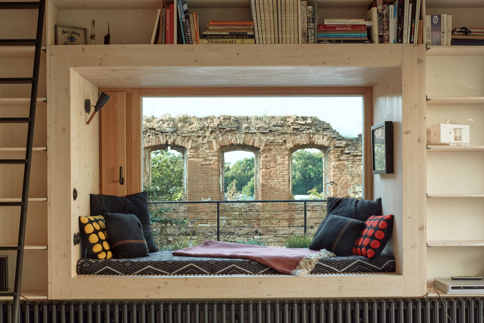 Hide in City, Martin Kožnar