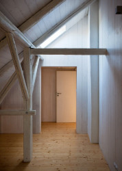 ov-a, Rekonstrukce chalupy v Tupadlech – foto