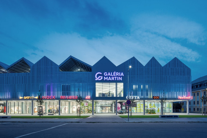 Přestavba obchodního domu Prior na Galérii Martin od A8000