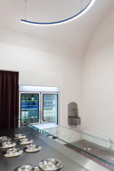 Interiér zmrzlinárny v Brně od architektky Barbory Kudelové