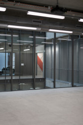 Nové technologické centrum UMPRUM s osvětlením značky Zumtobel