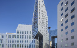 Louis Paillard, Skylight tower