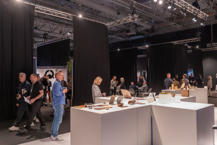 ARCHITECT@WORK je mezinárodní odborný veletrh určený architektům, designérům a specialistům ve stavebnictví a interiérovém designu.