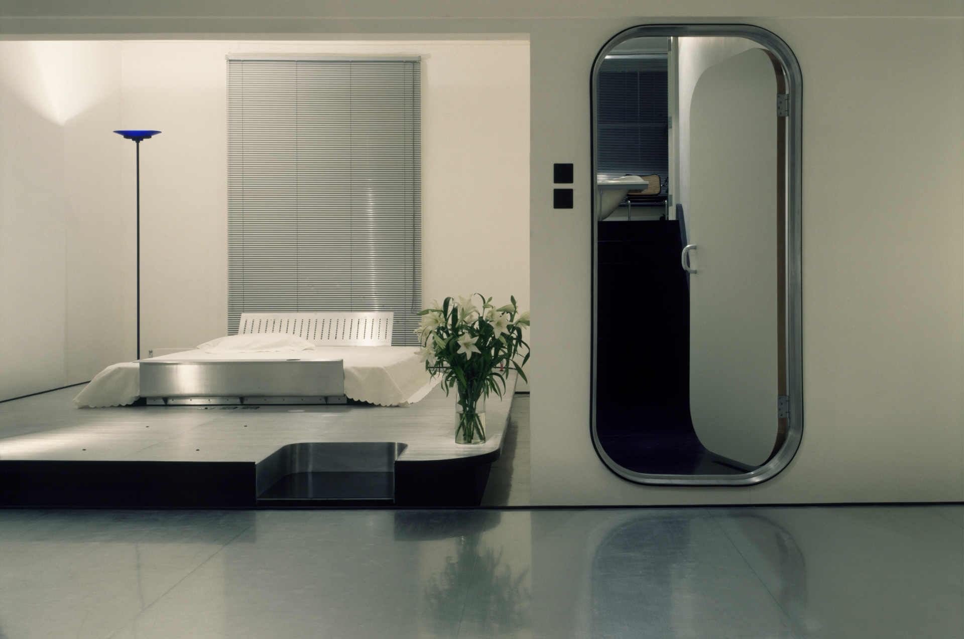 Výstava Interiérový dialog představí jednu z prvních realizací Jana Kaplického - londýnský interiér bytu Deyana Sudjice