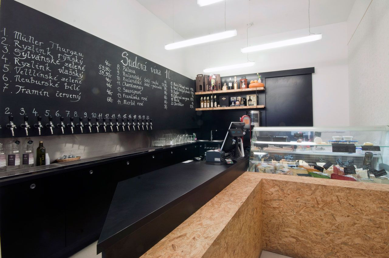 JEČMEN-CAHA architekti, Vinotéka a sýrárna v Blansku - foto