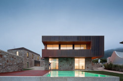 Branco Cavaleiro Arquitectos, House Areosa – foto