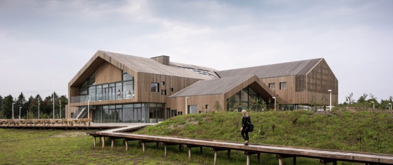 Rozšíření mezinárodní školy Ikast-Brande na komunitní a sportovní centrum od C.F. Møller Architects