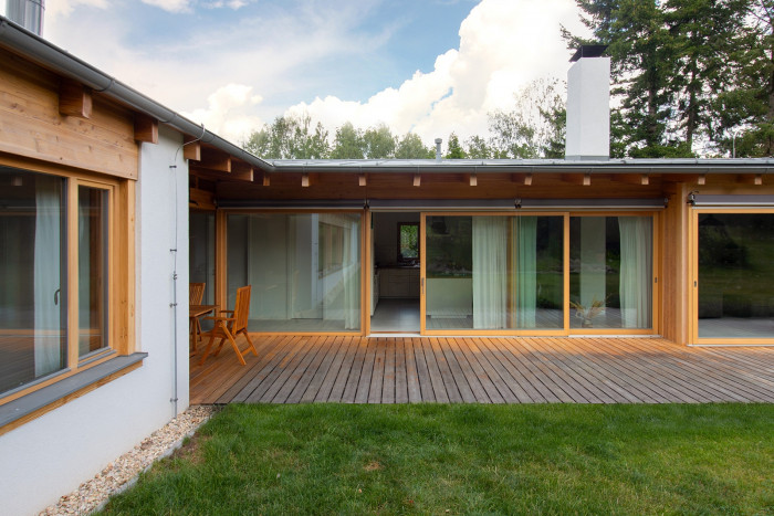 Rodinný dům v Mníšku pod Brdy od Víta Podráského