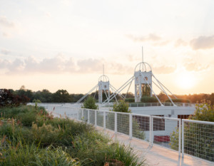 Terasy Křižíkových pavilonů (Rekonstrukce teras Křižíkových pavilonů; SOA architekti)