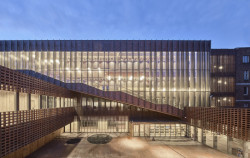 Fakulta rozhlasové a televizní tvorby Slezské univerzity v Katovicích, BAAS Arquitectura + Grupa 5 Architekci + Małeccy Biuro Projektowe