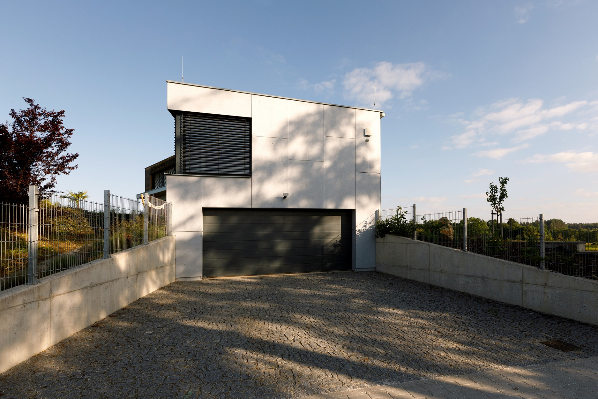 Rodinný dům v Ledenicích, Ateliér Vostracký