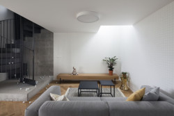 Obydlí v objetí golfu, 3x3,