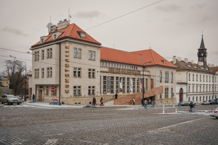 Konverze bývalé Zengerovy transformační stanice na Kunsthalle Praha od ateliéru Schindler Seko Architects