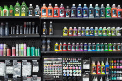 Graffneck Shop, 0,5 Studio