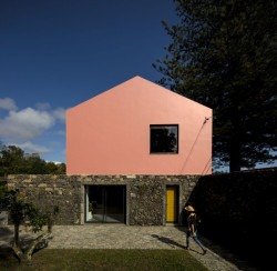 Pink House, Mezzo Atelier