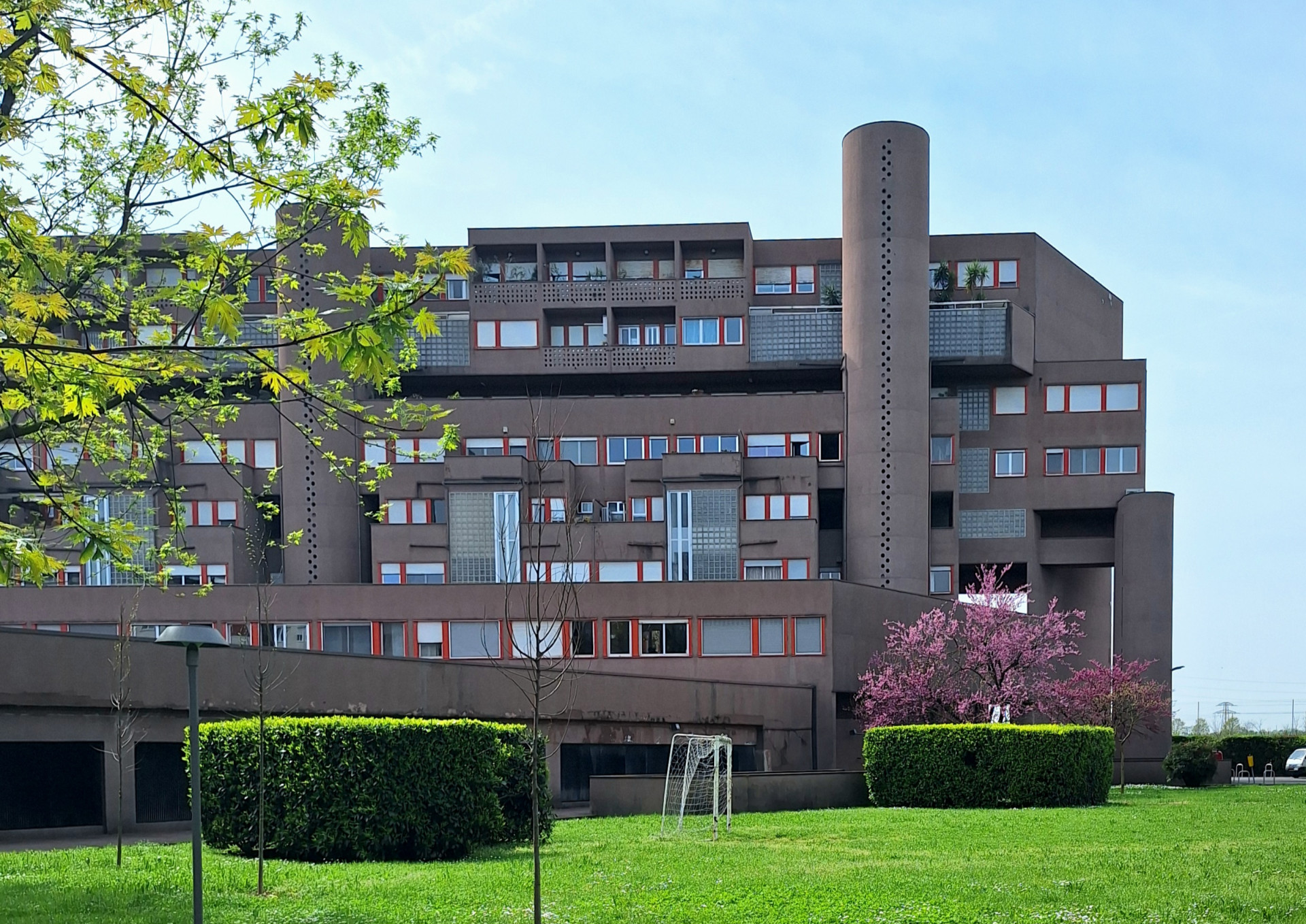 Obytný komplex Monte Amiata, Carlo Aymonino a Aldo Rossi, 1967-1974