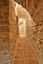 Ručně vyráběná cihlová dlažba Klinker ve sklepě radnice v Brandýse nad Labem