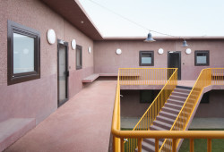 Vysokoškolské koleje Résidence Palaiseau ve Francii, studio 51N4E a Bourbouze & Graindorge