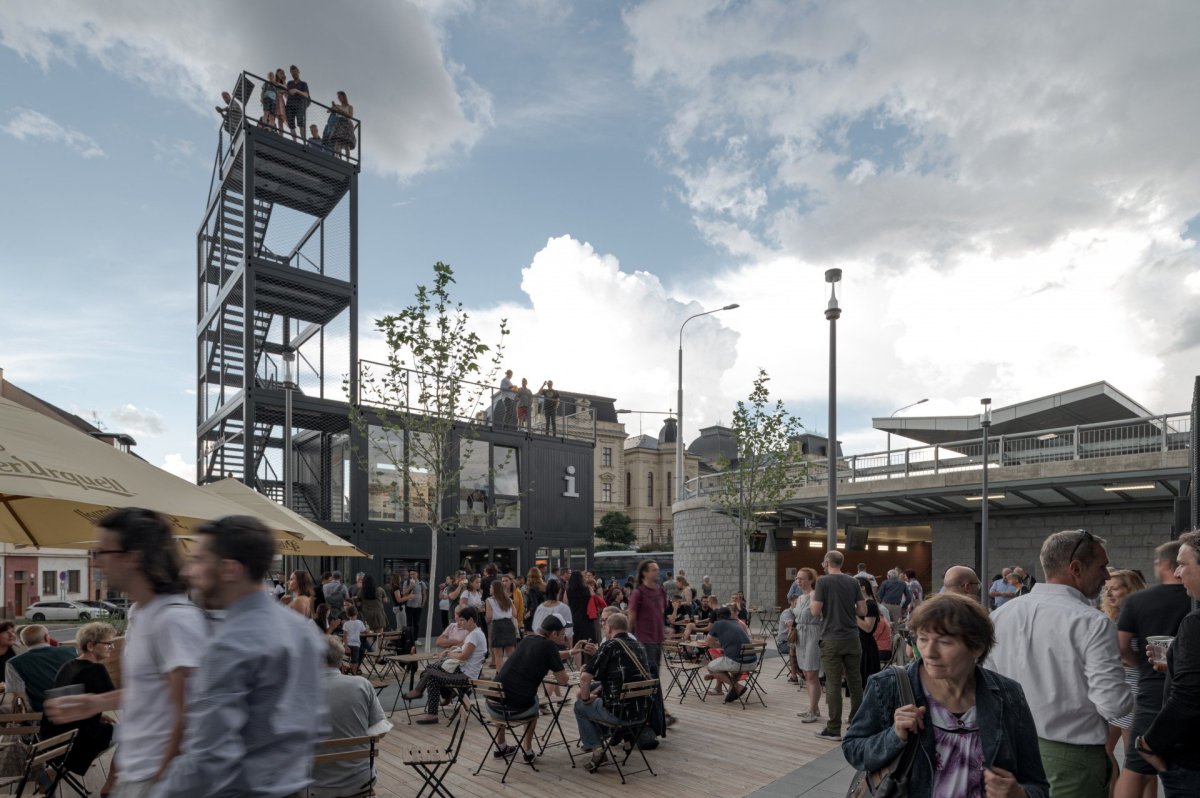 Paluba Hamburk v Plzni od ateliéru Projectstudio8