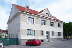 Rekonstrukce fasád Městského úřadu Odolena Voda, Grulich architekti.