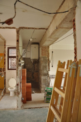 Nájemní byt v Hradci Králové, svobodová blaha: Zachycení bouracích prací