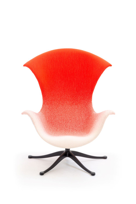 Křeslo One Page od značky Moroso nabízí Konsepti.